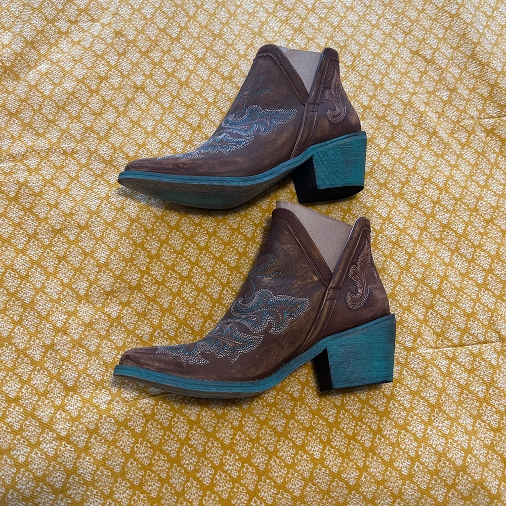 Leather Circle G Cowboy Booties - Brown and Teal Size 6 1/2